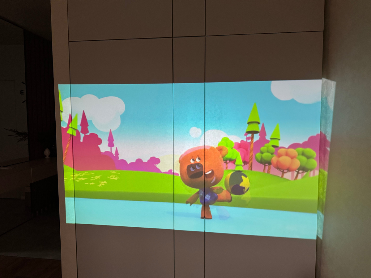 Дома смотреть безопаснее 