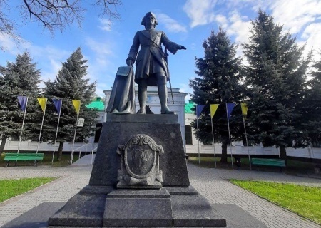    Полтава осталась без памятника Петру I