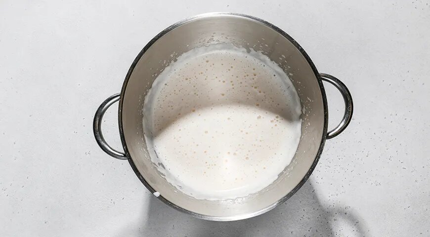   Заливной пирог на кефире с луком и яйцом (gastronom.ru)