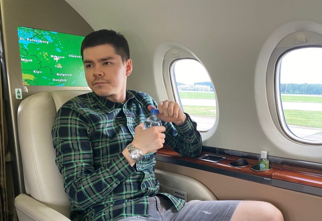    Аяз Шабутдинов/ВК Екатерина Устькачкинцева