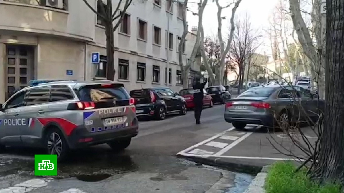    В МИД Франции осудили нападение на генконсульство РФ в Марселе