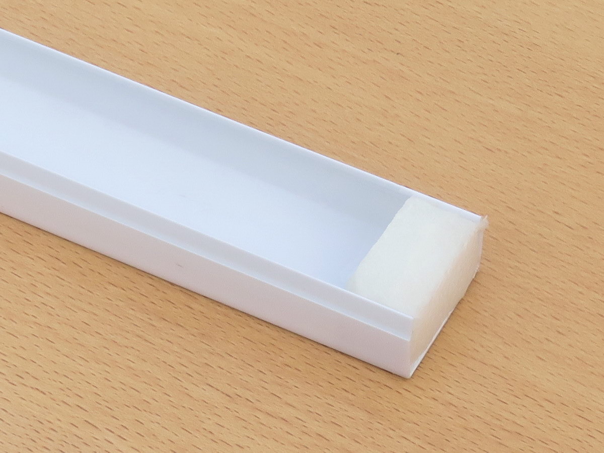 Торцевая заглушка короба из мягкого пористого материала