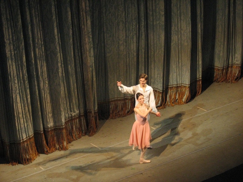 Виктория и Владимир после исполнения па-де-де