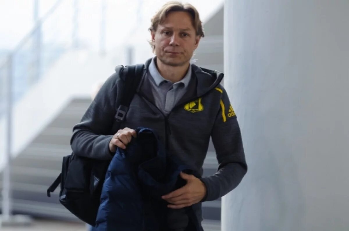    Эксперты считают, что у Валерия Карпина переполнило чашу терпения.