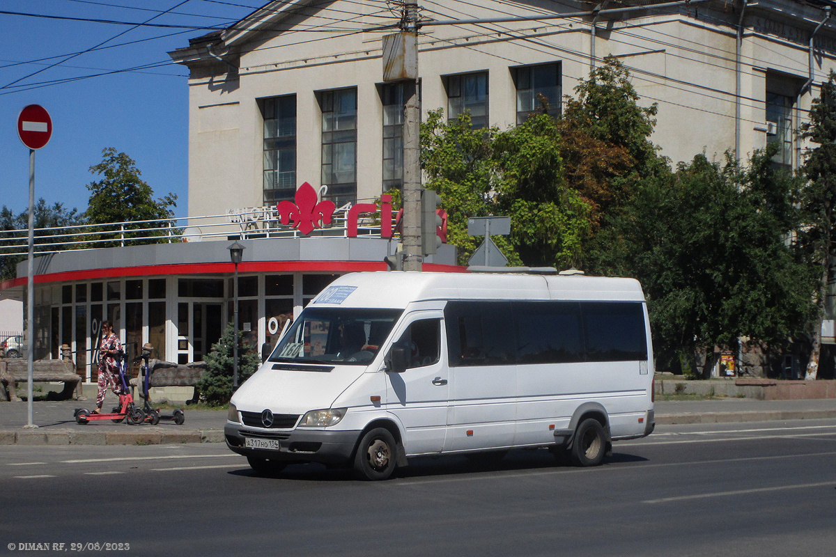Mercedes-Benz Sprinter маршрута № 160.