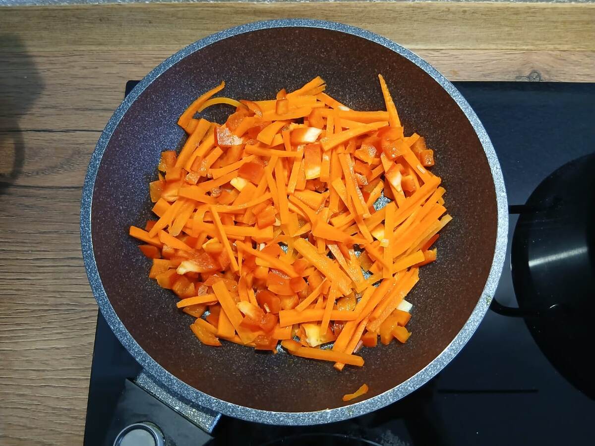 Обжарка в соевом соусе: трюк для глубины вкуса.