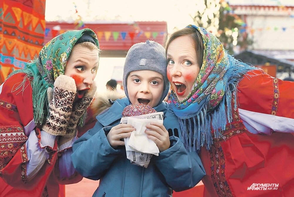    Гости фестиваля могут попробовать более 50 видов блинов. Фото:  АиФ/ Игорь Харитонов