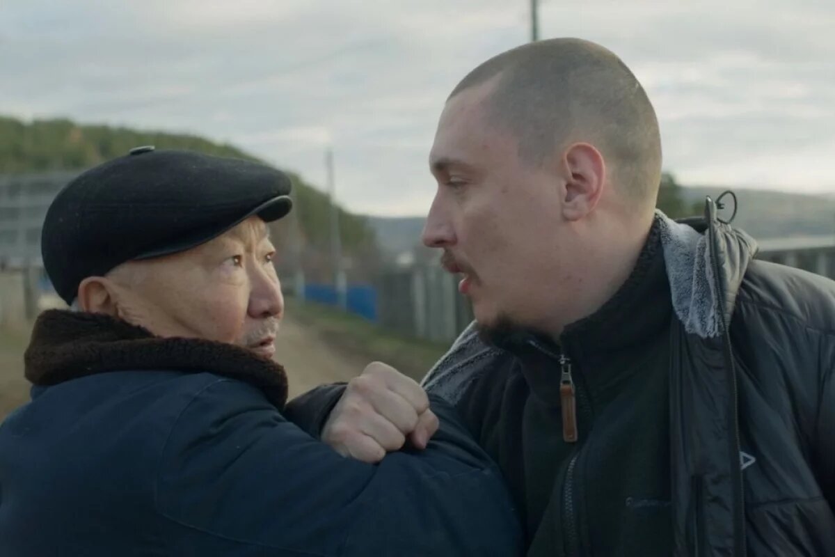    Это картина об отношениях между разными поколениями, настоящей мужской дружбе и предательстве.