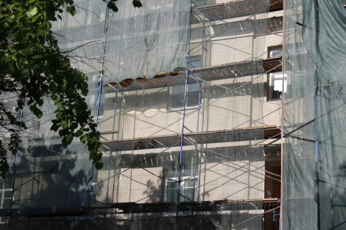    В Барнауле отремонтируют дом сталинской эпохи на проспекте Ленина