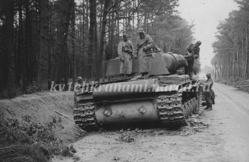 Танк КВ-1 производства ЛКЗ выпуска апреля 1941 года (коллекция автора)