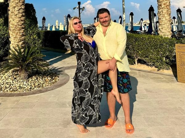    Анна Семенович со своим возлюбленным, фото: соцсети