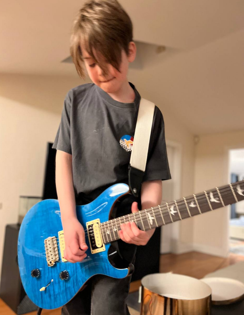 Сын Жанны Фриске и Дмитрия Шепелева Платон. Фото: Telegram / @dmitriyshepelev