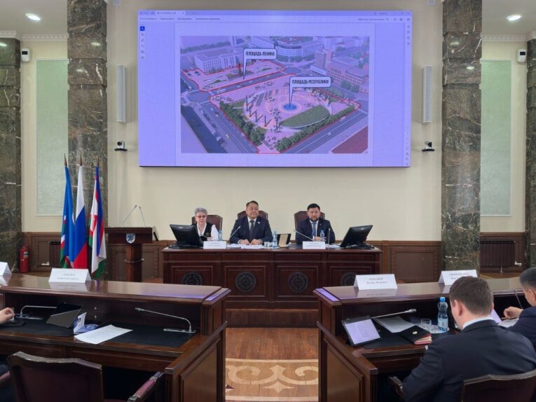 Фото: ТГ-канал Якутской городской думы (18+)