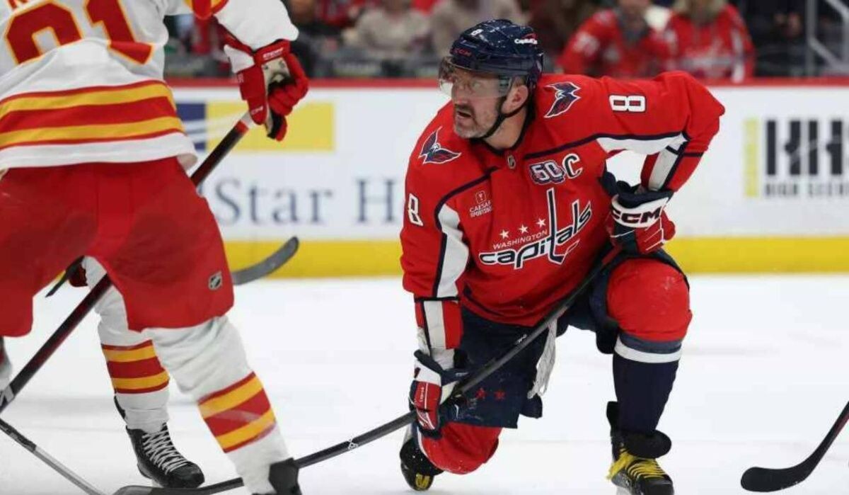     Александр Овечкин. Источник: ria.ru Автор фото: Patrick Smith