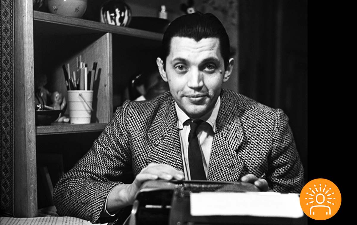 Роберт Рождественский