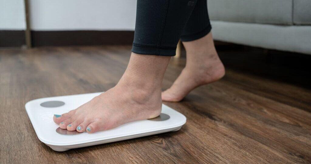 Почему увеличивается вес в менопаузе