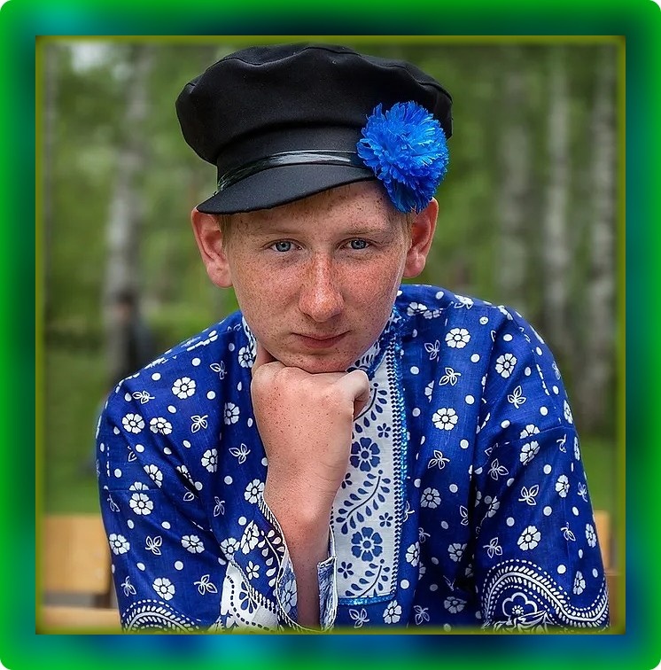 Решил Семён наш имя поменять. В тени жить славы дедовской устал парнишка... Фото из Яндекса