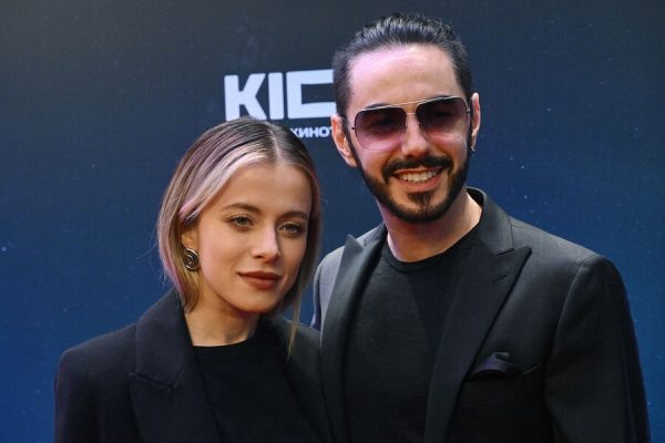    Катя Кабак и Тимур Родригез, фото: Кирилл Каллиников/РИА Новости