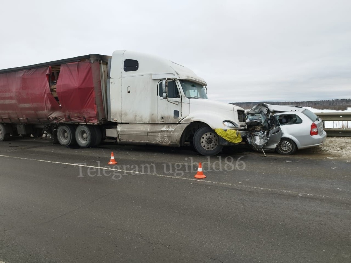    На автодороге «Югра» у реки Ковенской произошло смертельное ДТП