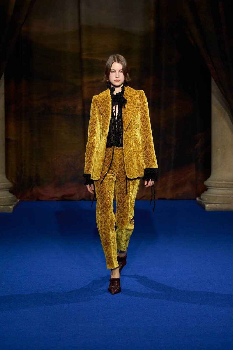Burberry Fall 2025 Ready-To-Wear