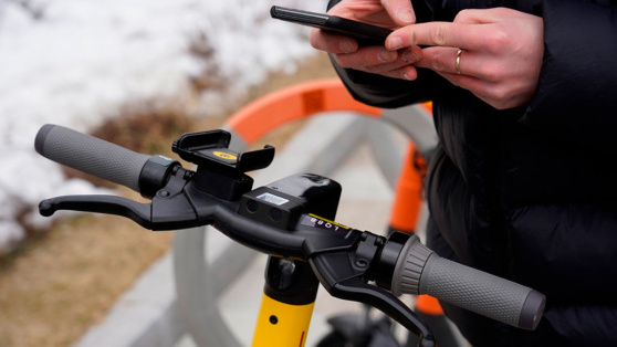    Кабмин рассматривает введение возрастных ограничений для пользователей электросамокатов Алина Городниченко