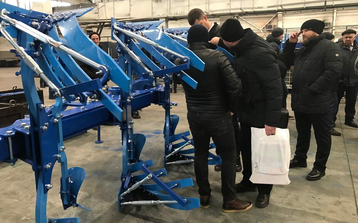    В Липецкой области техника готова к выходу в поля на 92% правительства Липецкой области