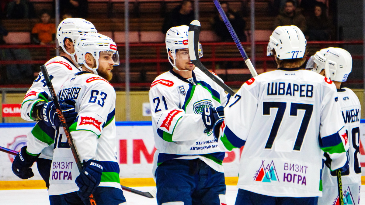    ХК «Югра» начинает последнюю выездную серию