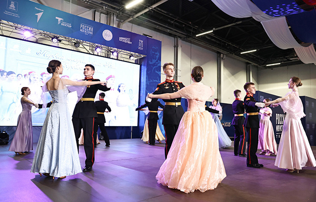 В Тверской области прошел первый Юнармейский бал