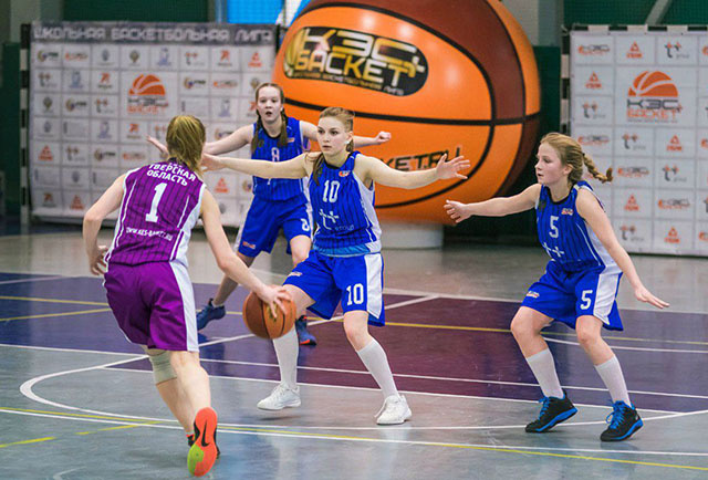 В Твери определят лучшую школьную баскетбольную команду региона