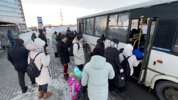   Вячеслав Симаков проверил работу автобусов в Чистых прудах и слободе Курочкины