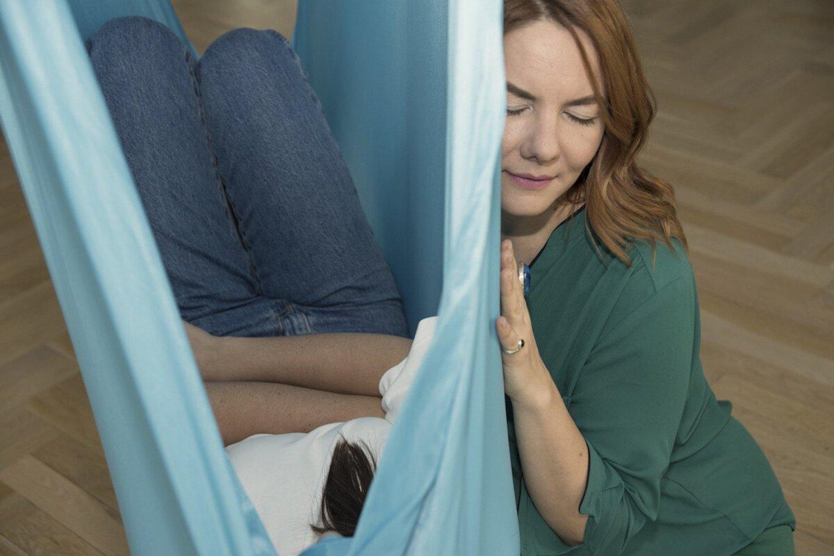 Репортёр Metro провела в "матке" целый час, после чего родилась заново.  Фото предоставлено организаторами