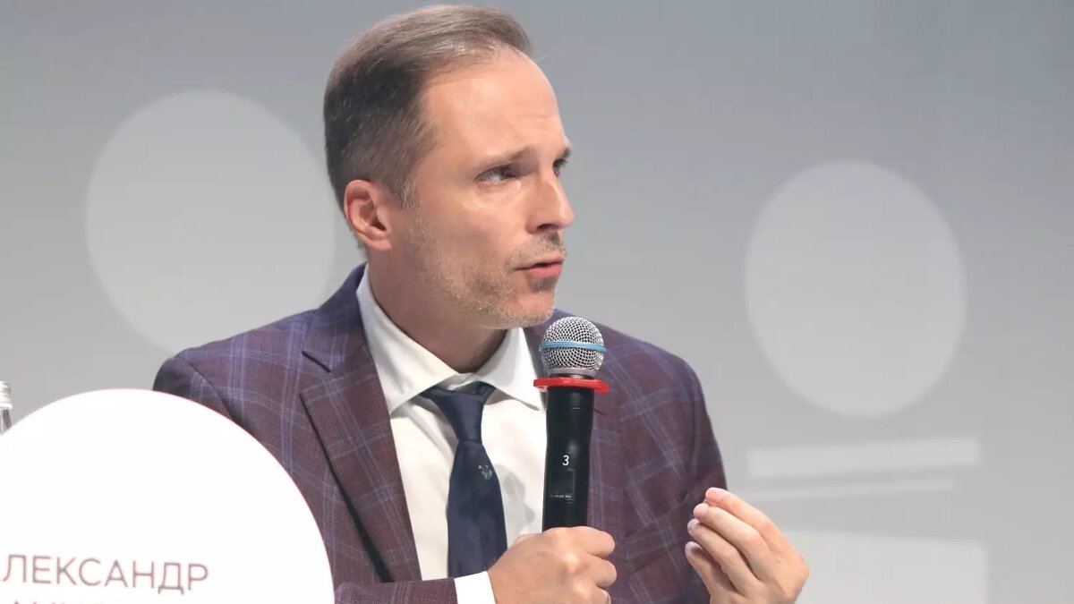 Александр Данилов из ЦБ предупреждает: ипотека от застройщика закончится 1 апреля. Фото: Максим Константинов. ТАСС