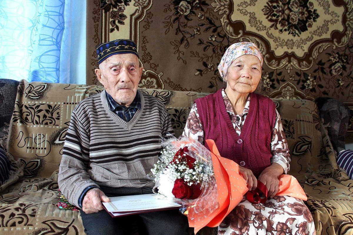 ФОТО СО СТРАНИЦЫ АДМИНИСТРАЦИИ БУРЗЯНСКОГО РАЙОНА ВКОНТАКТЕ