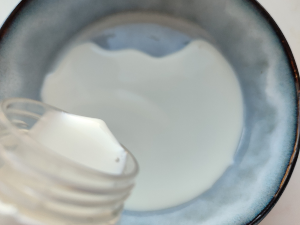 Литр сливок - это дорогое удовольствие, поотому у меня молоко..