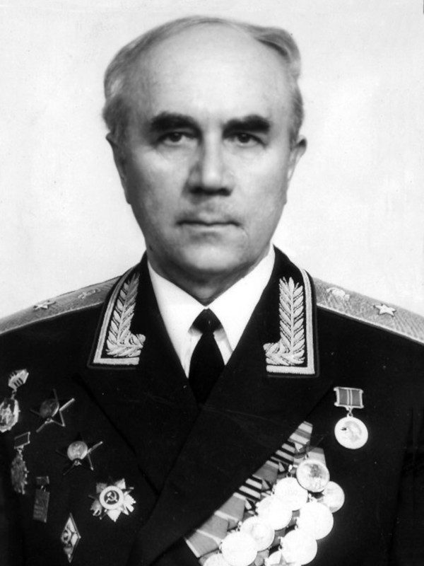 Альберт Николаевич Кишковский - российский рентгенолог, доктор медицинских наук, профессор, член-корреспондент АМН СССР, генерал-майор медицинской службы.