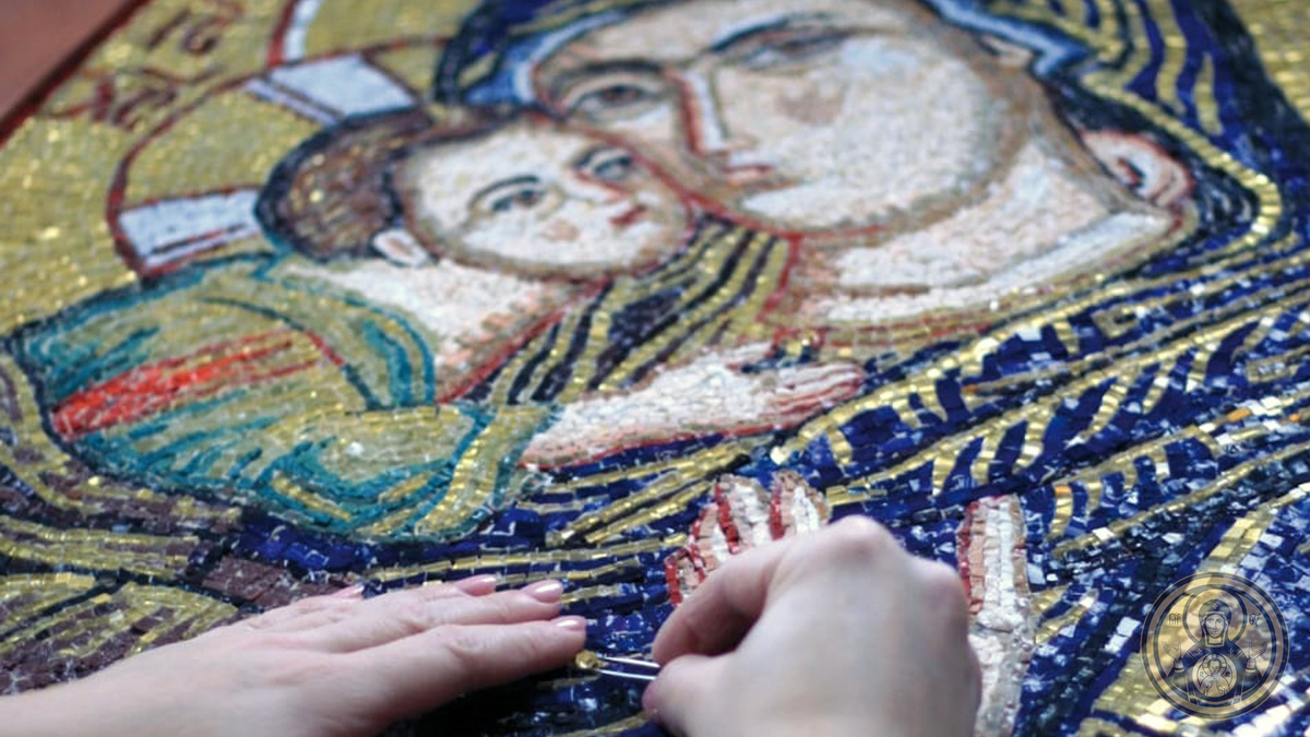 мозаичная икона в процессе создания.