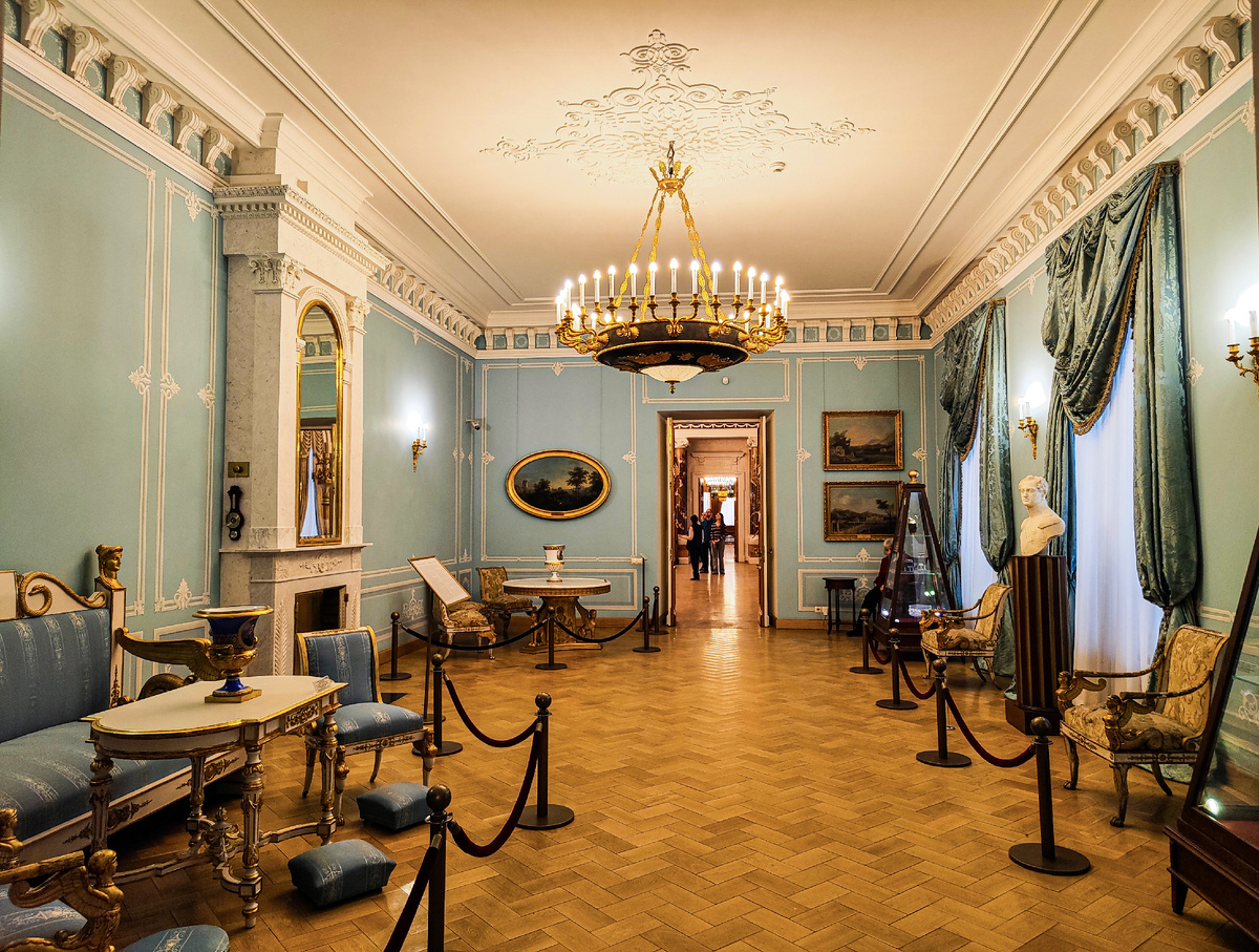 Голубая гостиная Тверского Путевого дворца