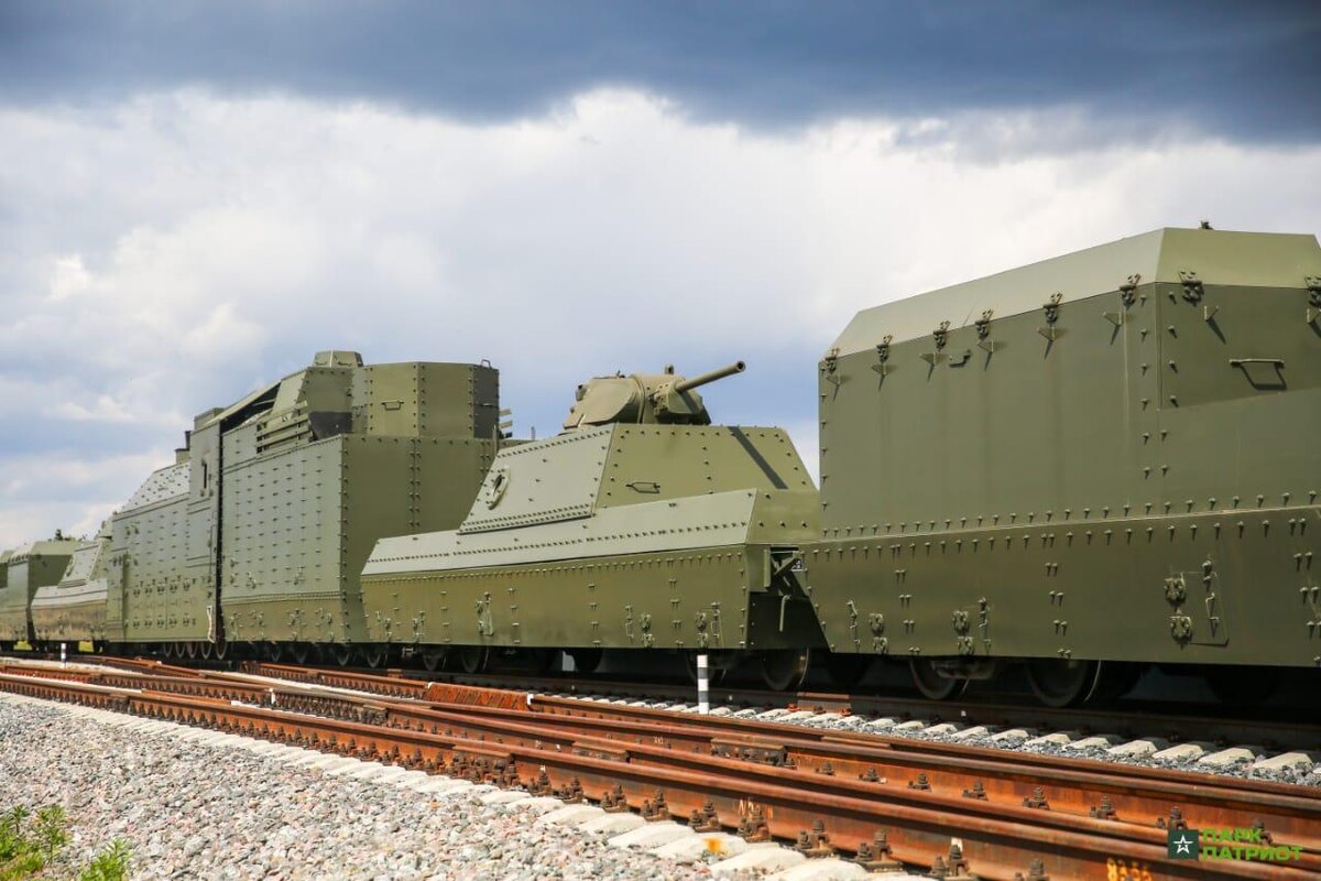 Бронепоезд типа БП-43 в военно-патриотическом парке «Патриот»