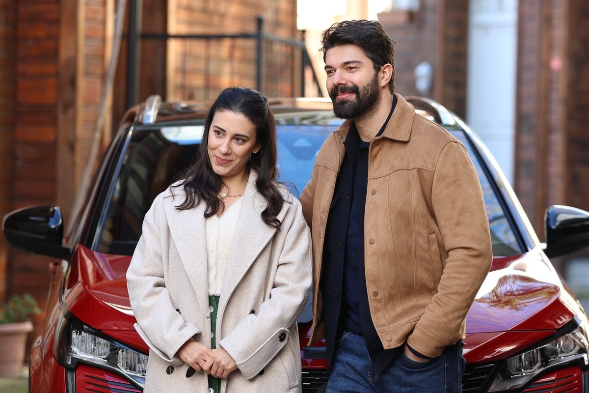 Источник https://images.kinorium.com/movie/shot/10443066/w1500_52135662.jpg