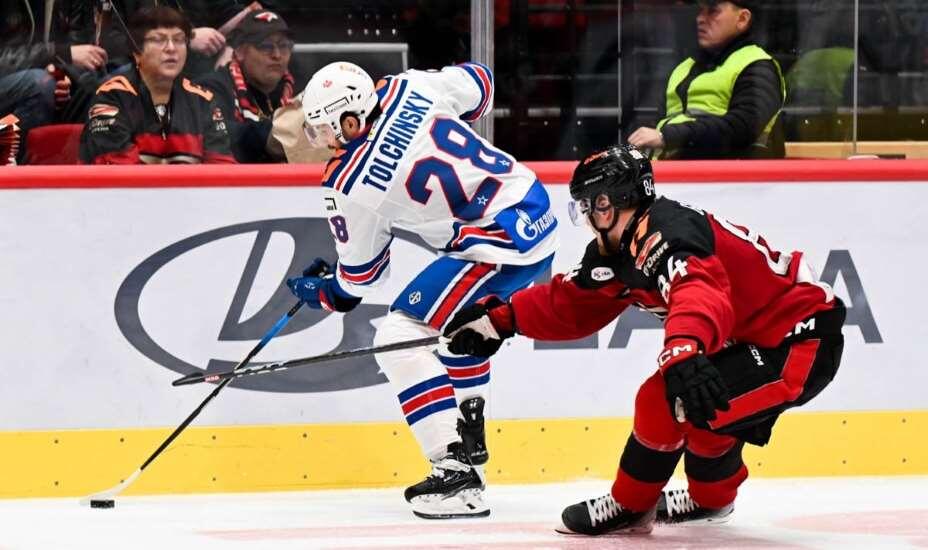    Сергей Толчинский вернулся в состав СКА, но команду от поражения не спас. Фото: Соцсети ХК СКА