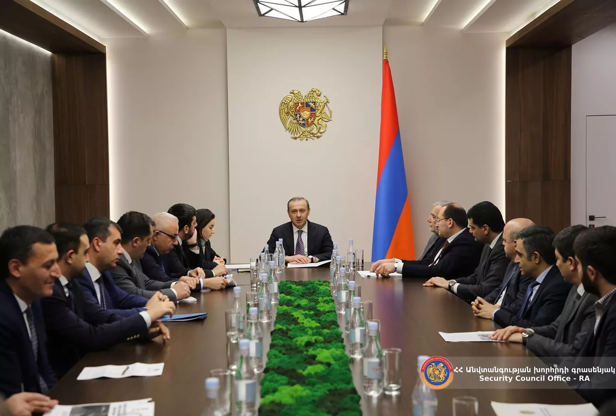 © Photo : press office of the Security Council of Armenia