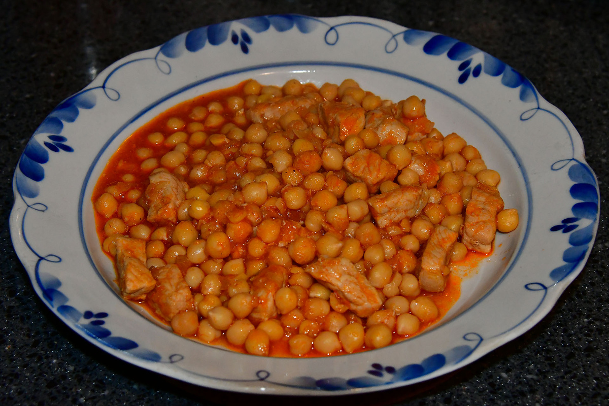 Нут с мясом