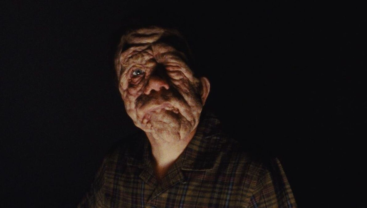 Себастьян Стан в образе Эдварда