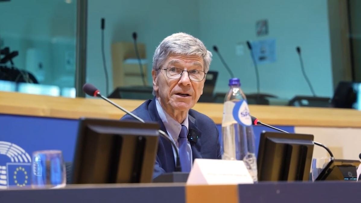 Скриншот из видео