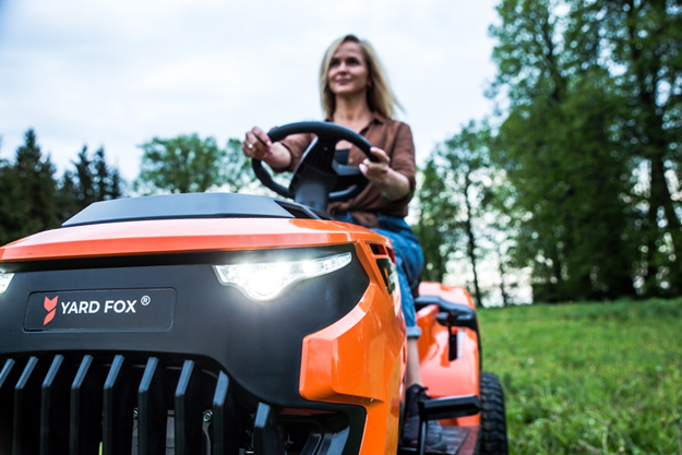 Трактор YARD FOX®