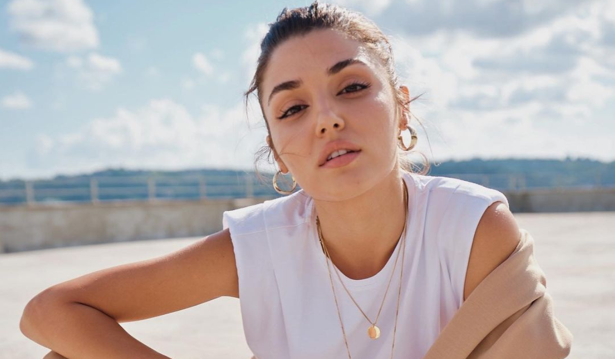 Источник https://emirateswoman.com/wp-content/uploads/2023/03/hande-facebook.png