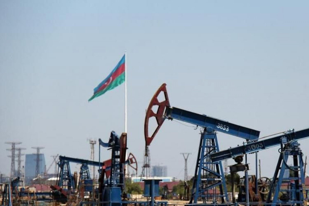 Нефтенная установка. Азербайджан. 