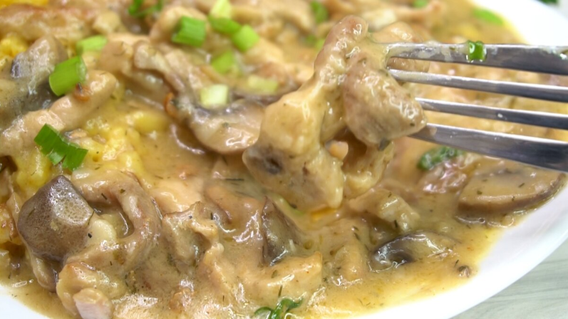 Бефстроганов с грибами