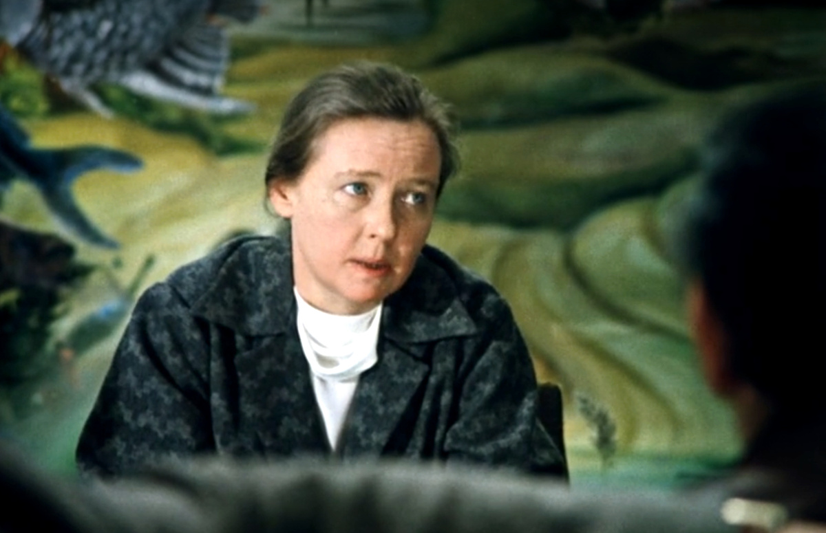 Кадр из кинофильма "Гараж", 1979 г., режиссер Эльдар Рязанов, сценаристы Эмиль Брагинский, Эльдар Рязанов, композитор Андрей Петров (скриншот)