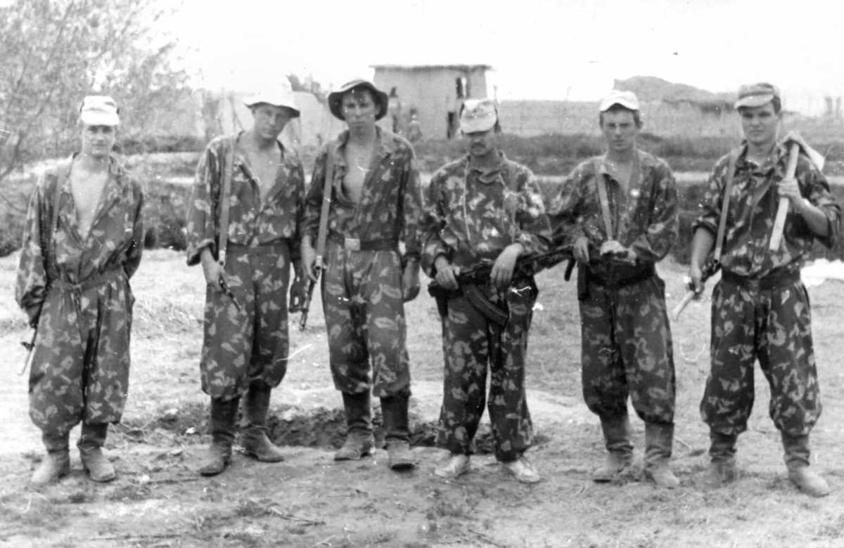 Советские пограничники НПДЗ "Калангузар". ДРА, 1987 год